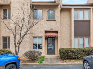 703 Roswell Landing Dr #703, Roswell, GA