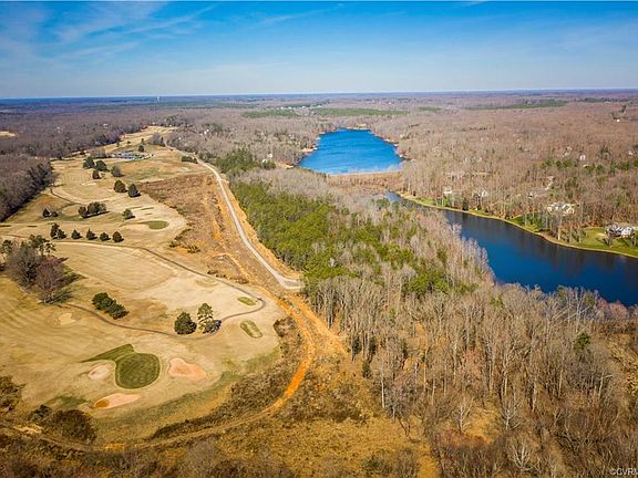4th image of 1629 Olde Links Dr