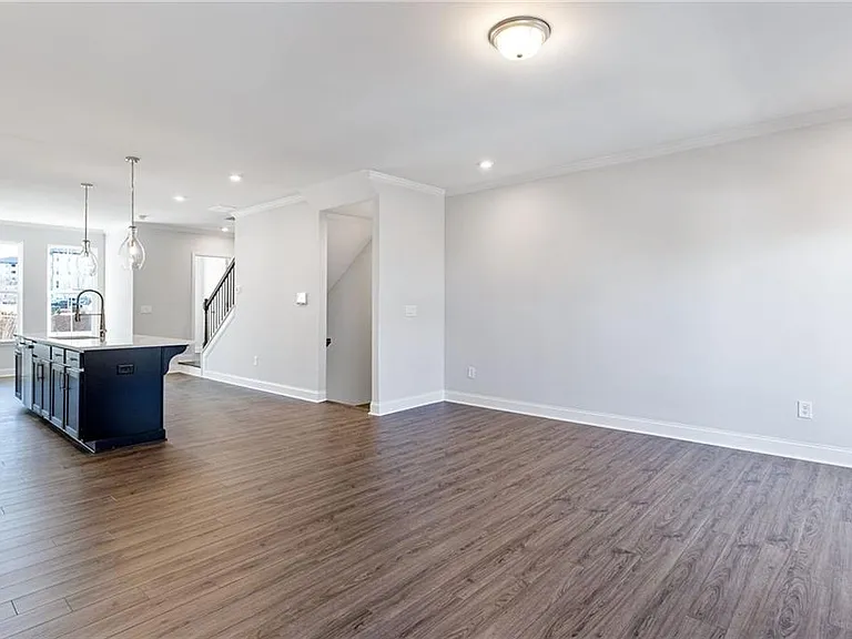 801 Cameron Trl — Photo 14