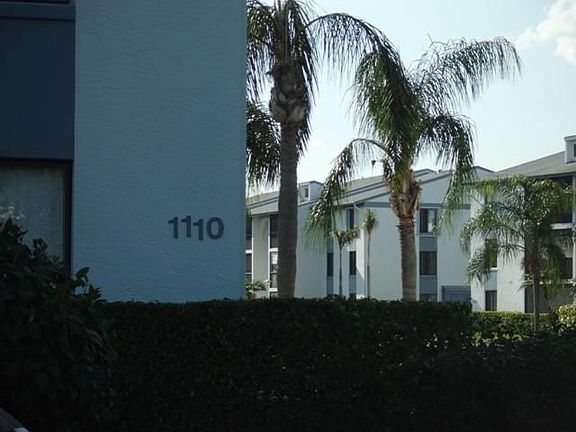 2nd image of 1110 Green Pine Blvd APT A2