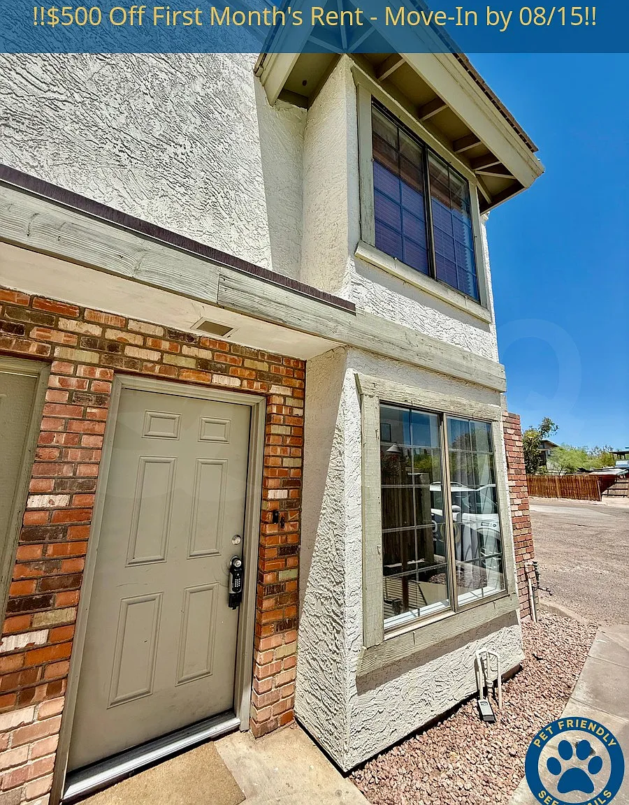 2 bed, 1.5 bath, 1048 sqft, $1,799 — Photo 1