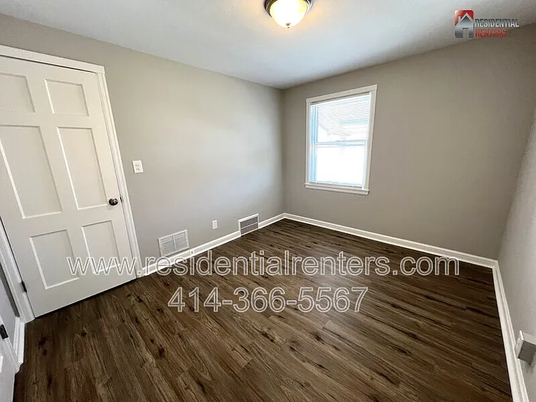 2238 S 82nd St — Photo 5