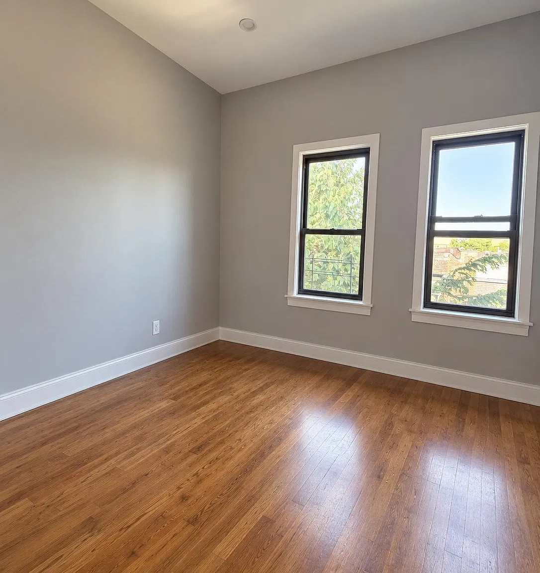 4 bed, $3,200 — Photo 3