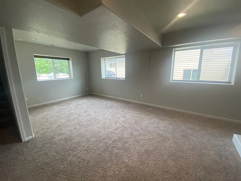 6587 Cambridge Pl — Photo 19