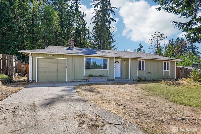 3rd image of 3418 SE Azalea Avenue