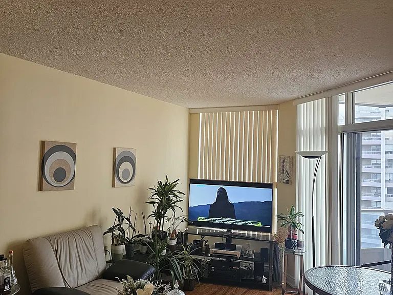 9017 Leslie St #1102 — Photo 6