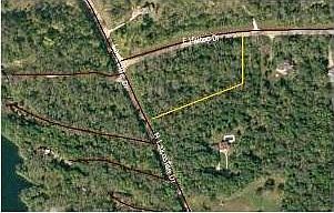 1st image of 2930 N Lakeside Dr