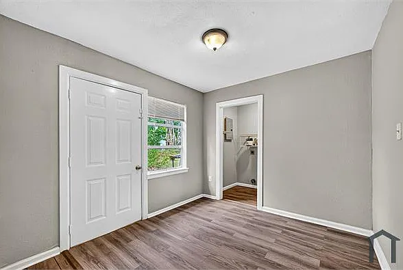 10106 Sierra Dr — Photo 18