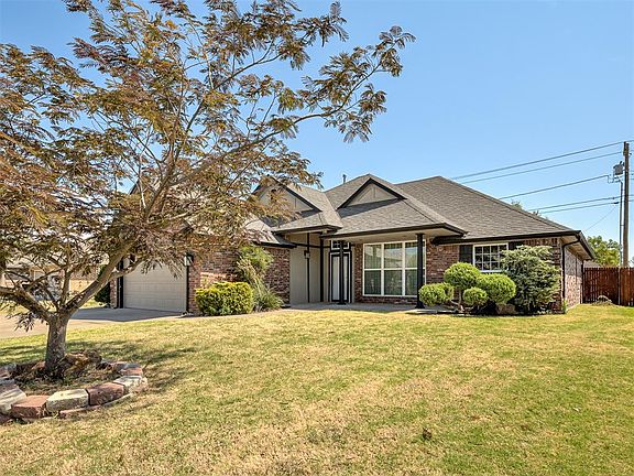 2nd image of 908 Ridgeway Dr