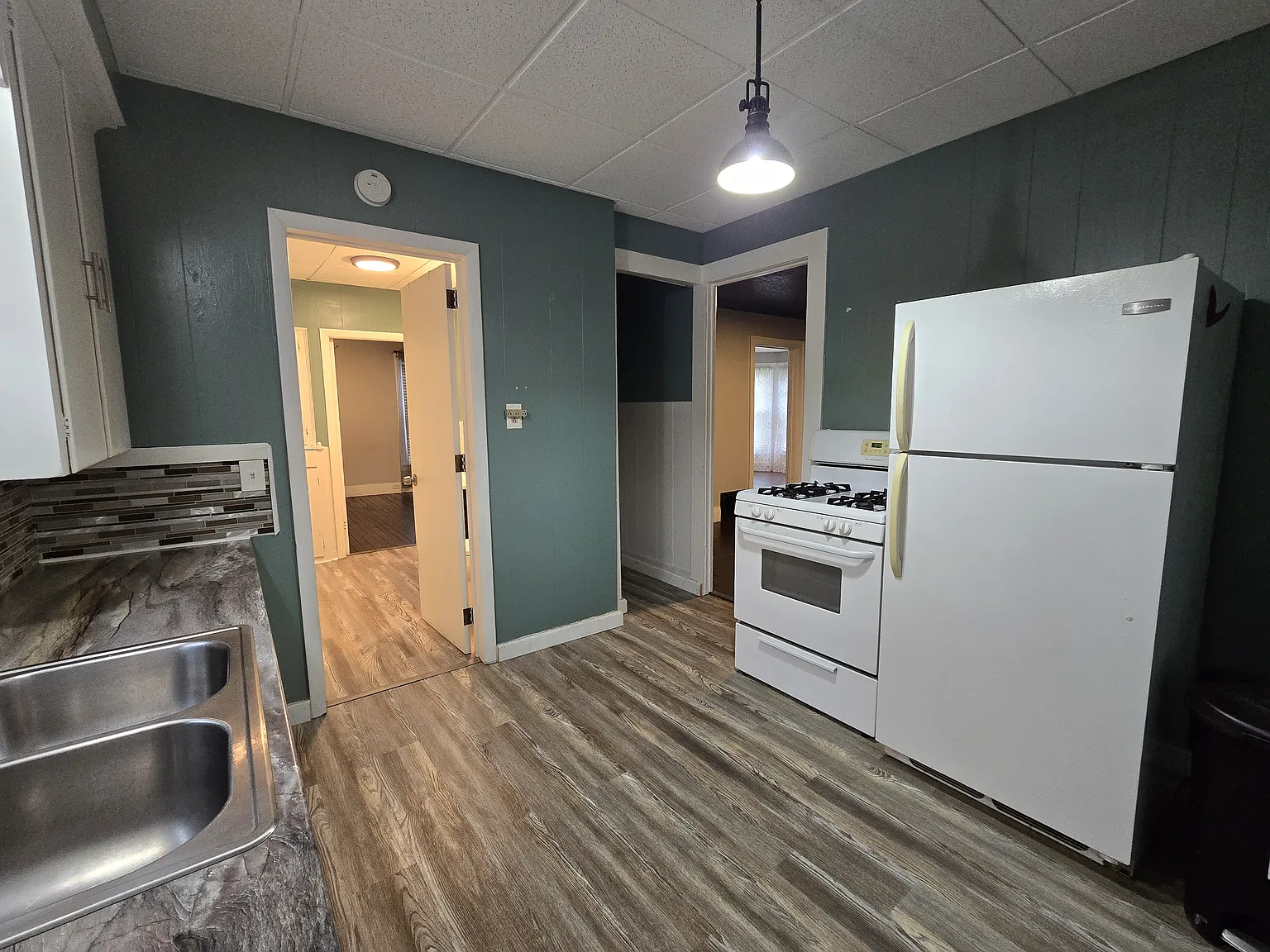 1 bed, 800 sqft, $750 — Photo 2