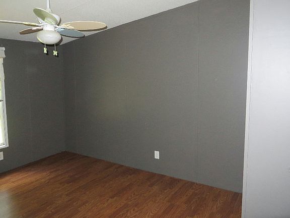 5th image of 94 Garland Dr