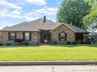 316 Heritage Dr, Fort Gibson, OK 74434
