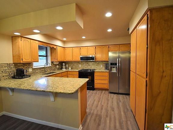 2nd image of 133 Del Mar Dr