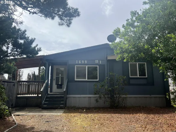 1699 27th St Space 1, Florence, OR 97439