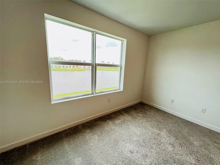 6923 Harbours Edge Ave — Photo 17