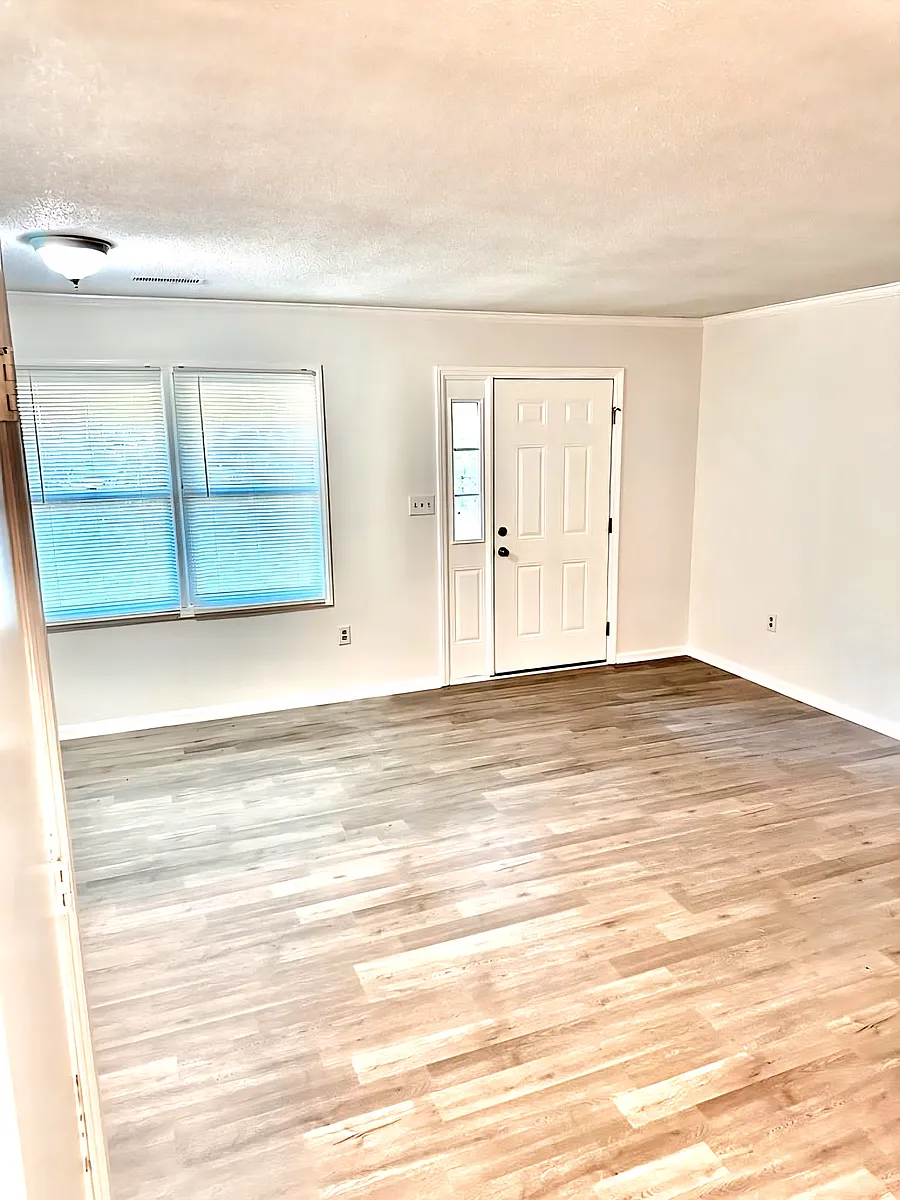 Building Photo - 42 Southbrook Dr #A