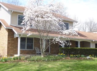 913 Heatherton Dr, Naperville, IL