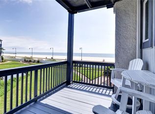 206 N 1st St, Hampton, VA 23664