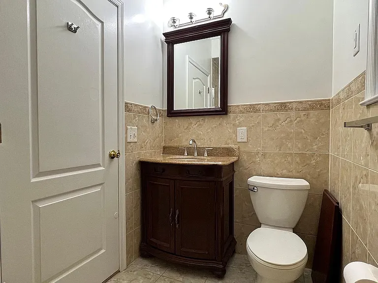 117 Franklin St #2 — Photo 10