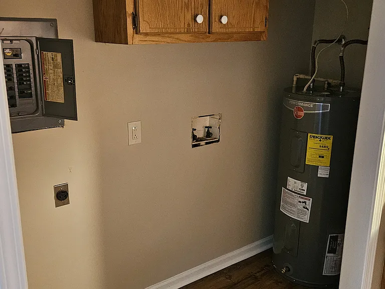 122 Wedgewood Dr #9 — Photo 5