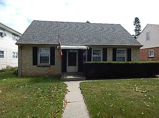 4562 N 68th St, Milwaukee, WI 53218