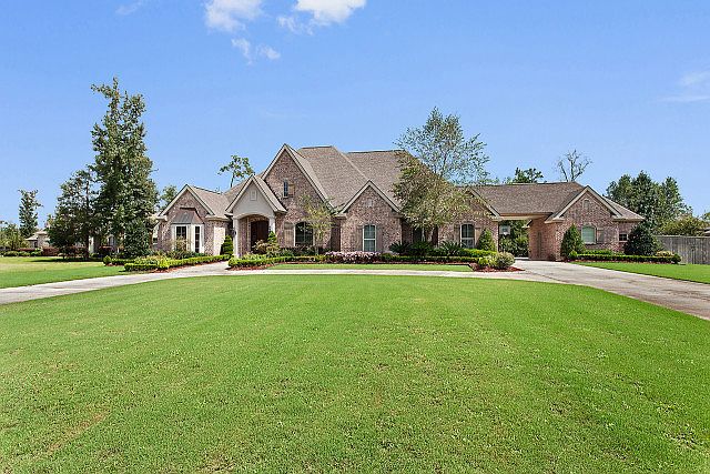 1st image of 127 Tchefuncta South Dr