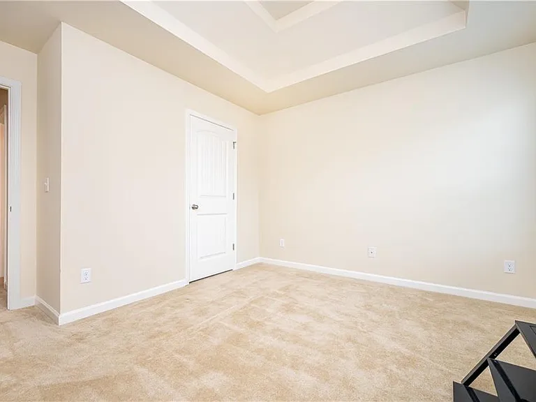 7761 Sylvaner Ln — Photo 46