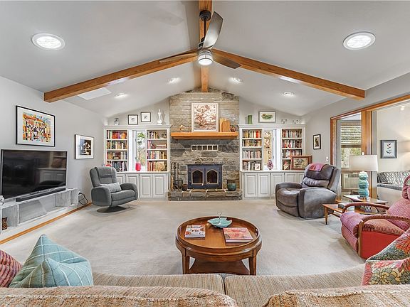 3rd image of 6 McKenzie Pl