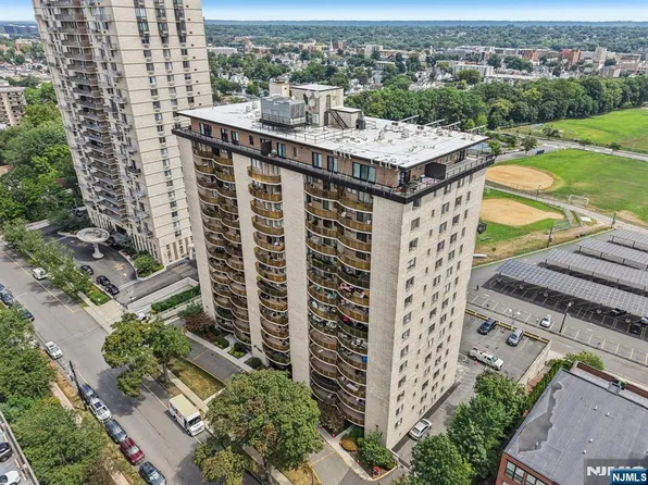 150 Overlook Ave APT 6H, Hackensack, NJ 07601