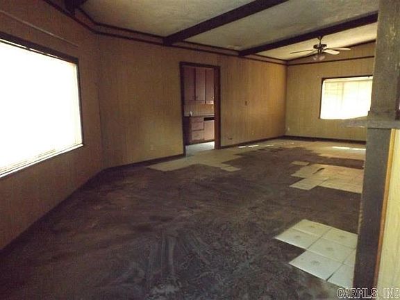 3rd image of 1301 Hickory St