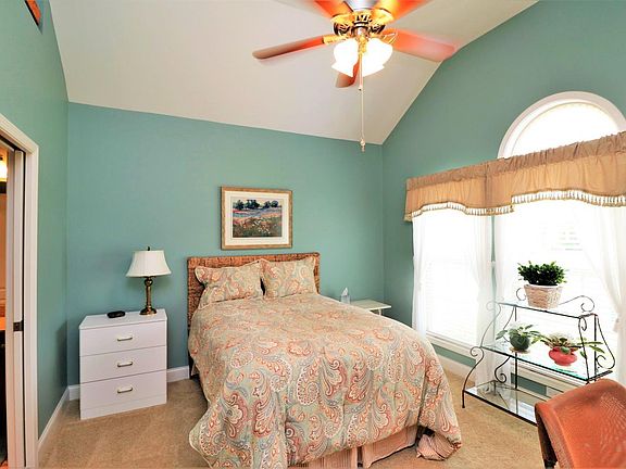 5th image of 645 Maidencane Dr