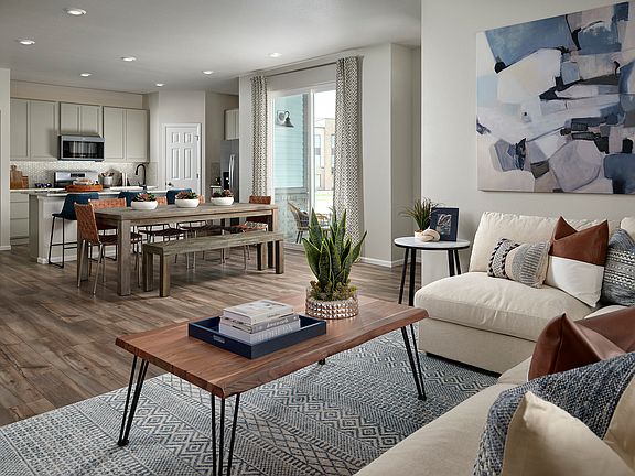 The Keystone modeled at Horizon Uptown.