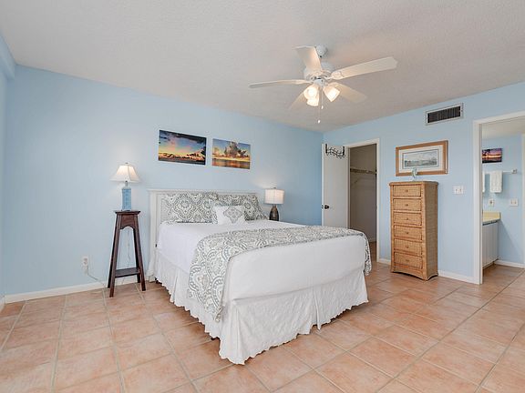 5th image of 1901 S Roosevelt Blvd #207