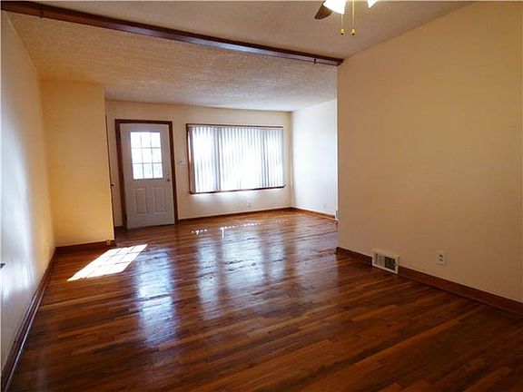 3rd image of 1334 Cheyenne St