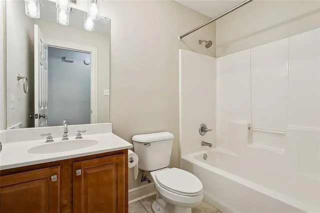 506 Northshore Ln — Photo 11
