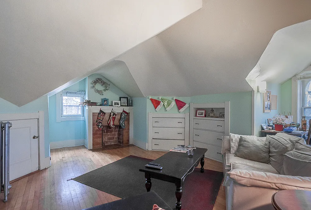 130-132 E Gorham St - M — Photo 2
