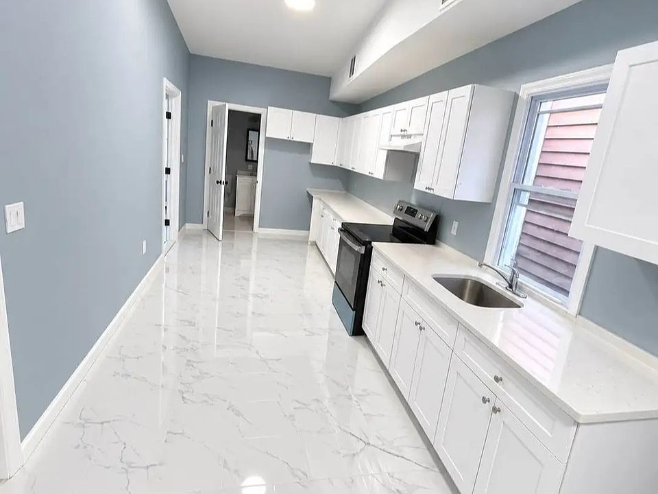 1st image of 152 S 10th St #G2