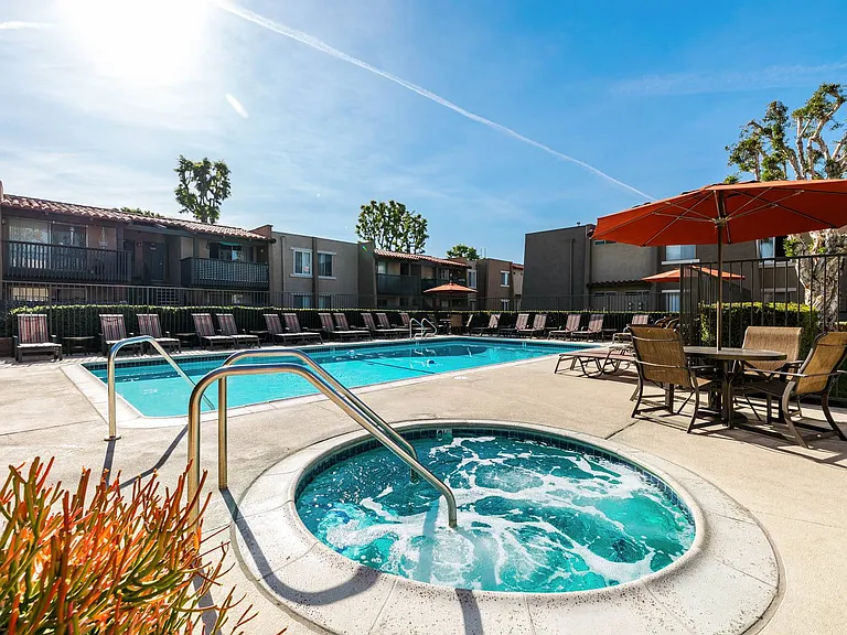CASA GRANDE APARTMENT HOMES — Photo 4