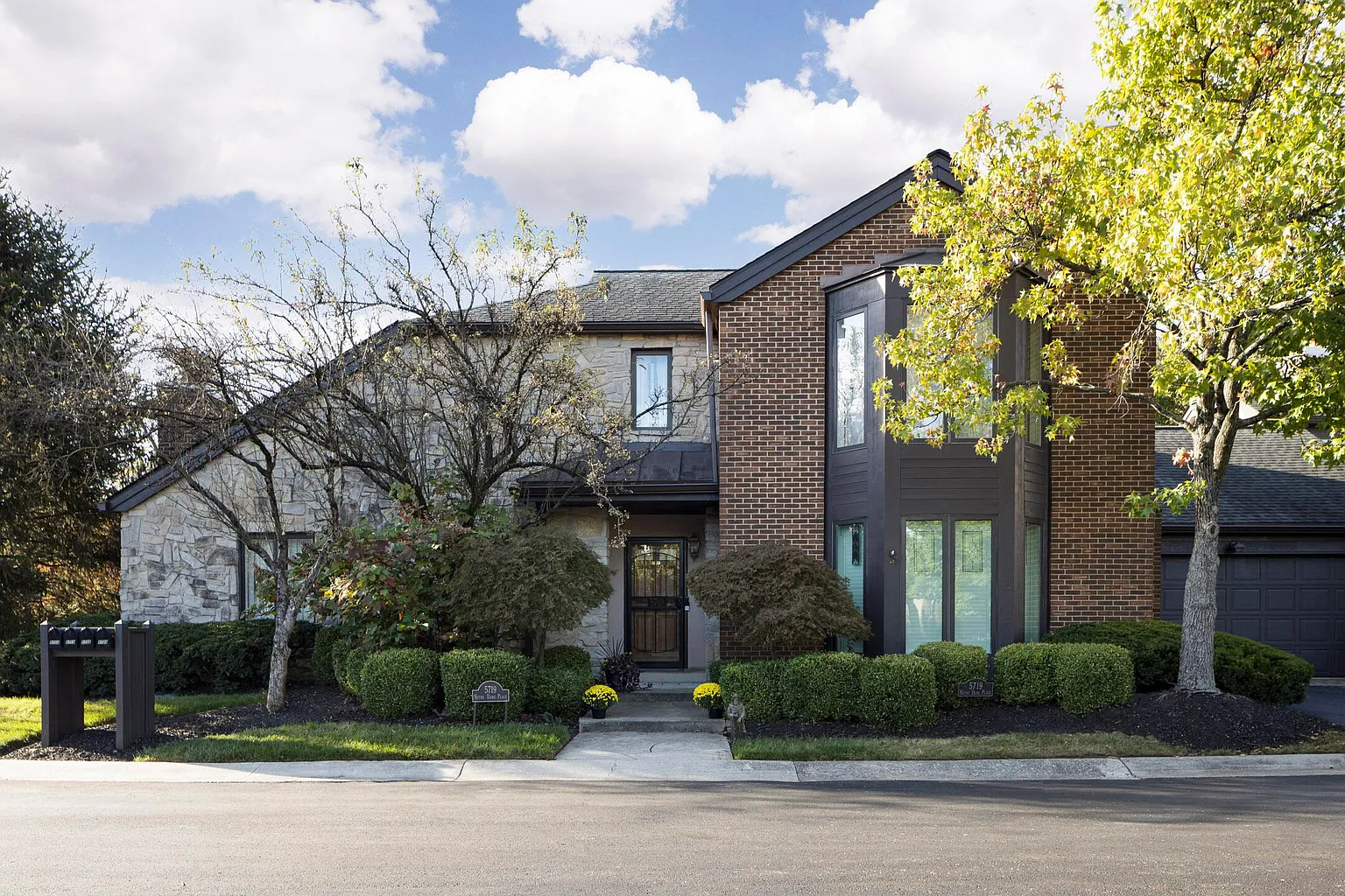 5719 Notre Dame Pl photo 1