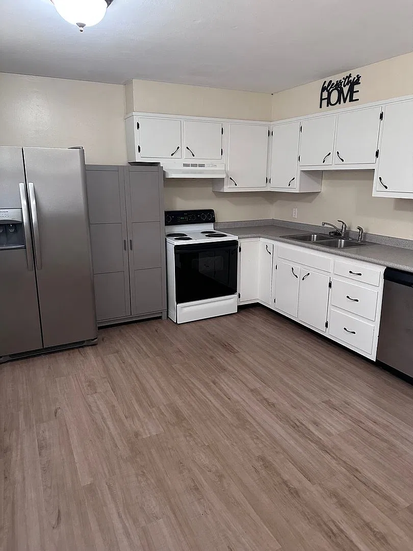 Spacious Bellefonte home available now! — Photo 3