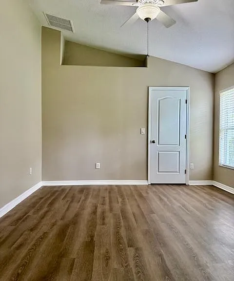 4035 Langdrum Dr — Photo 8