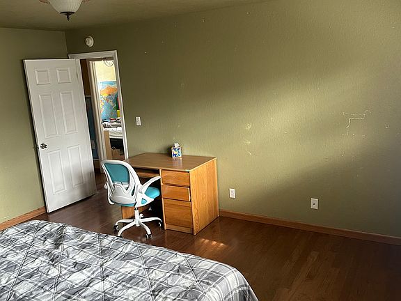 5th image of 1200 Halford Ave #1-MBR
