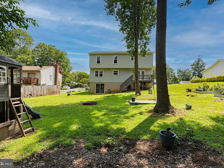 24 Bertram Blvd — Photo 34