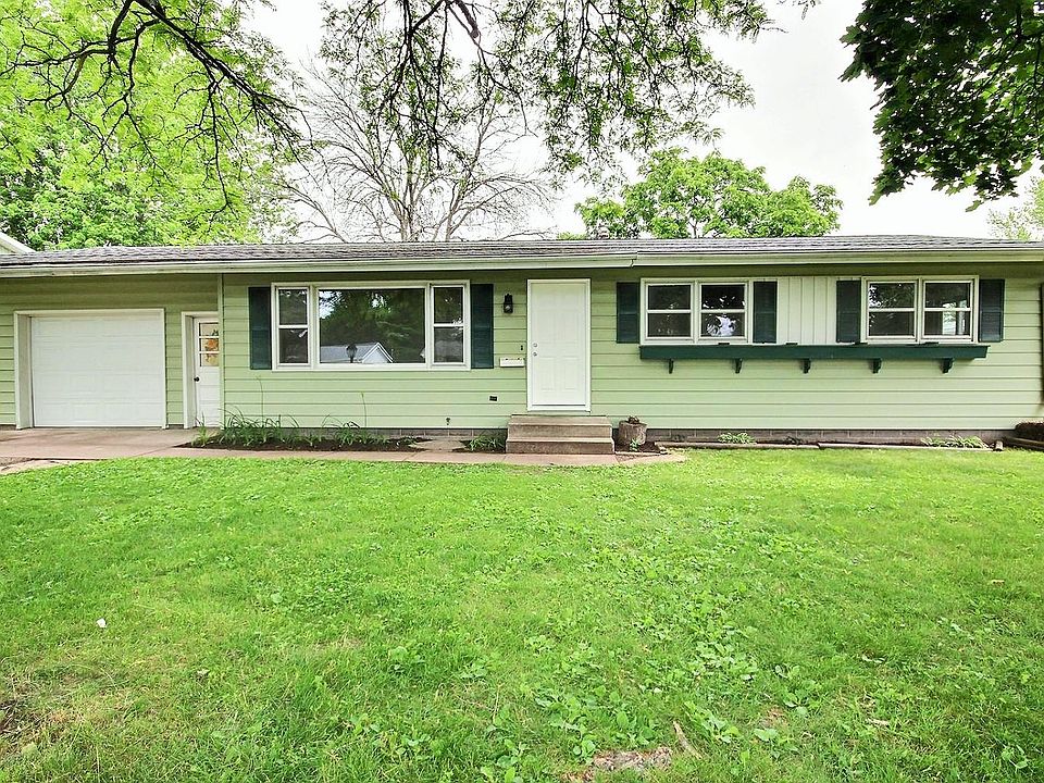1st image of 606 11th Ave N