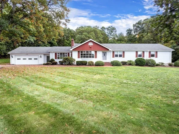 346 Chestnut St, Franklin, MA 02038