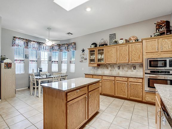 4th image of 17911 W Spencer Dr