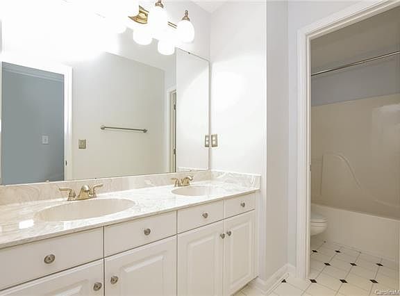 4th image of 2815 Walcourt Valley Pl