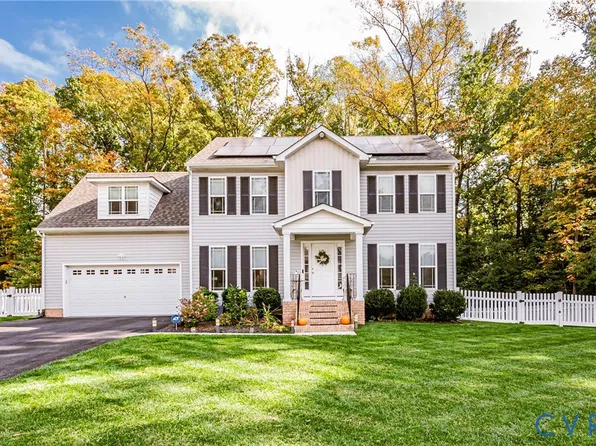 1443 Twilight Ln, North Chesterfield, VA 23235