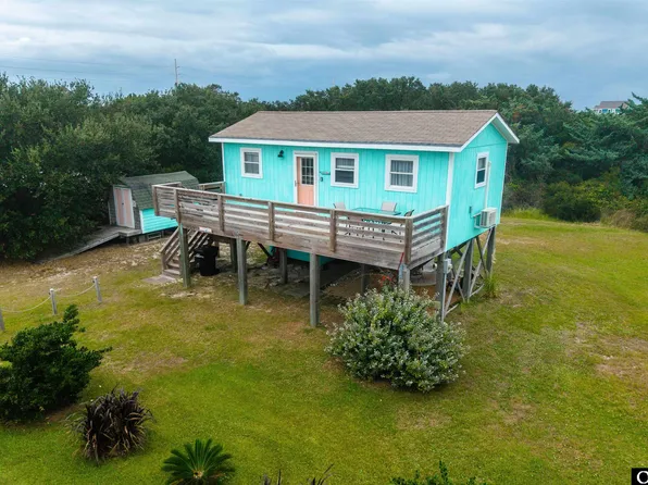 27213 Sand St, Salvo, NC 27972