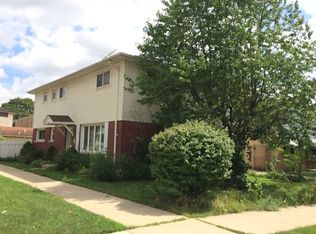 1221 N 33rd Ave, Melrose Park, IL 60160
